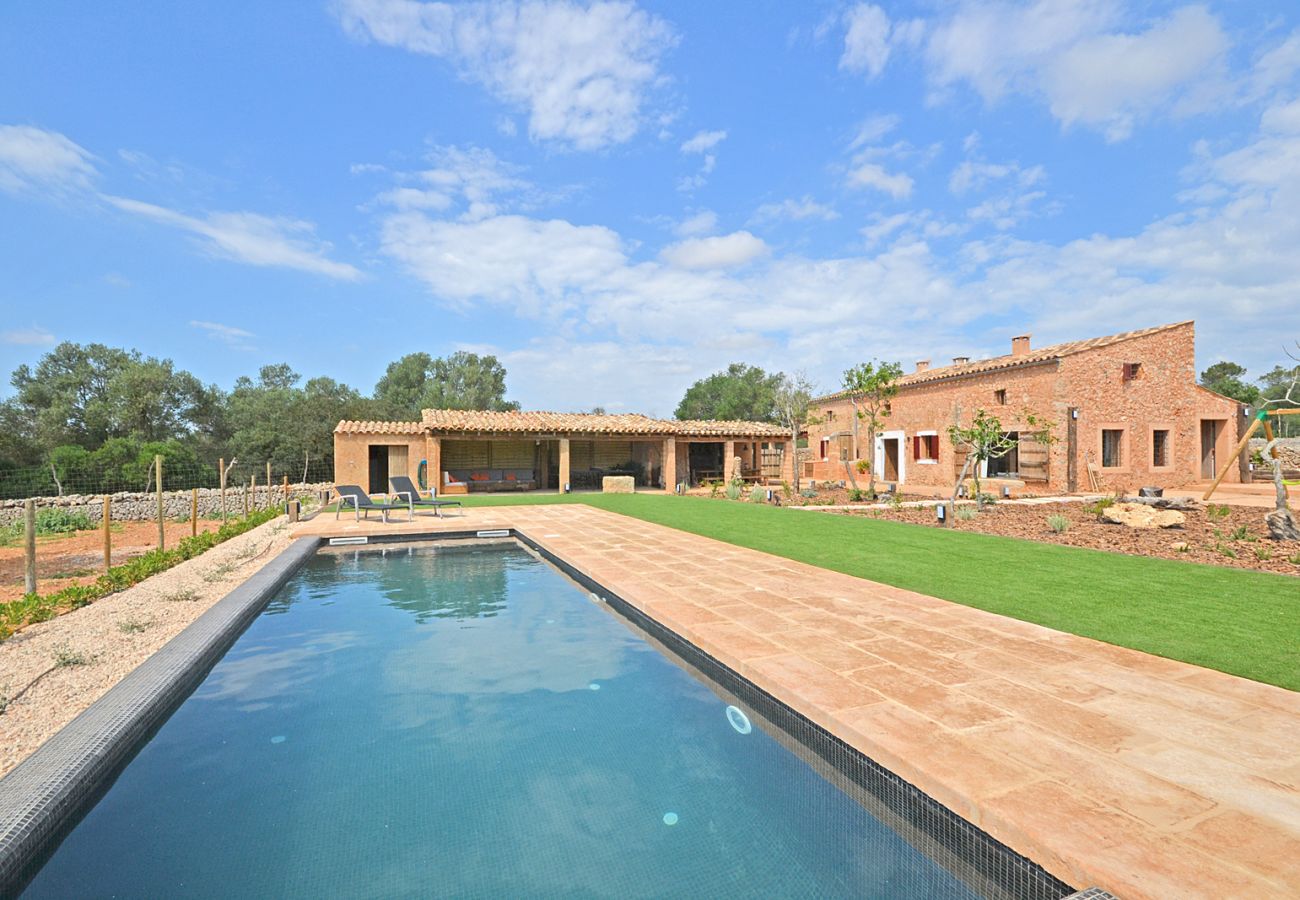 Casa de campo Can Cortana con piscina en Inca, Mallorca