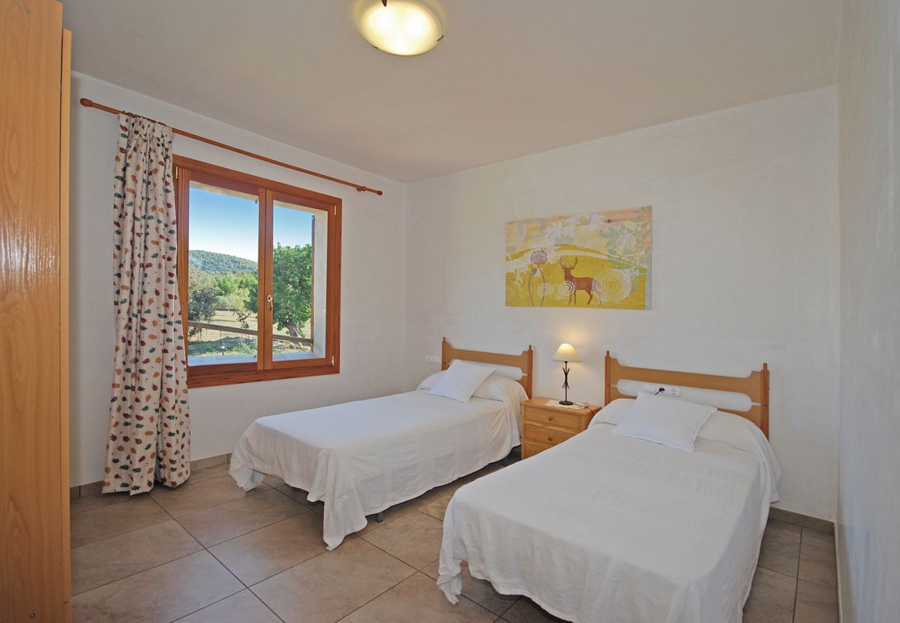Finca in Campanet - Pla de ses rotes