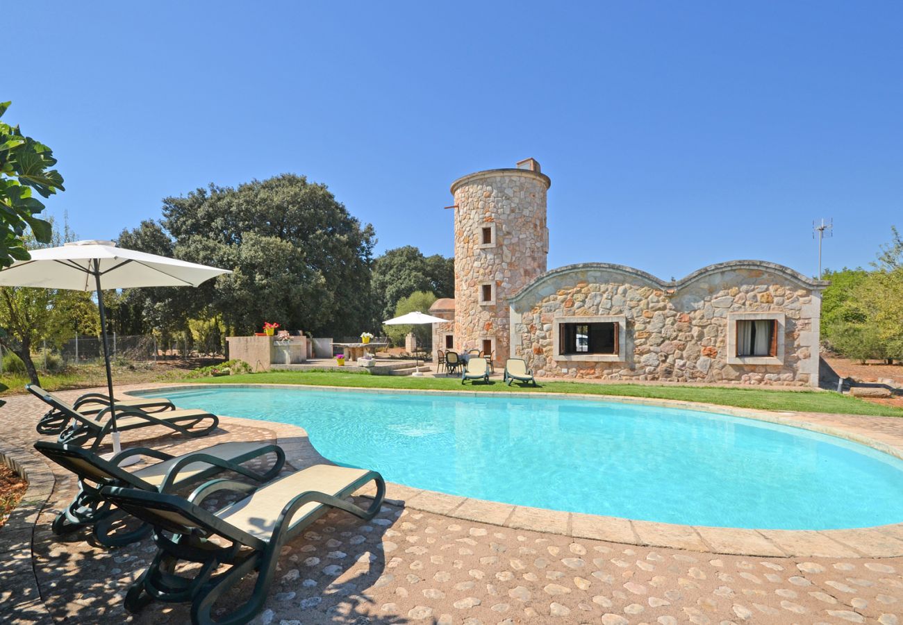 Blick auf den Pool von Molinot, Landhaus in Búger