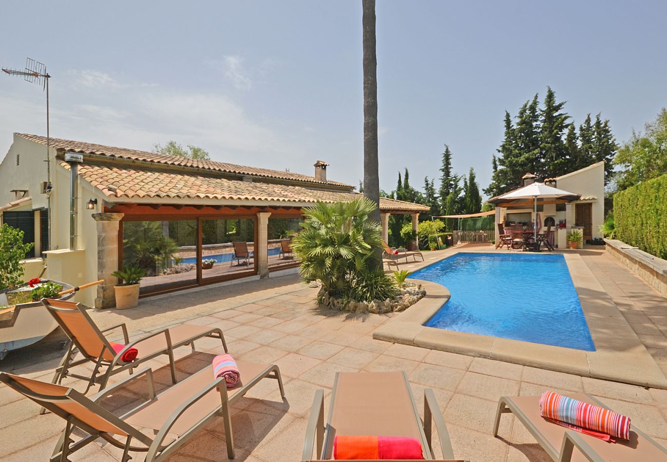Chalet mit privatem Pool und Terrasse in Biniamar, Selva, Mallorca