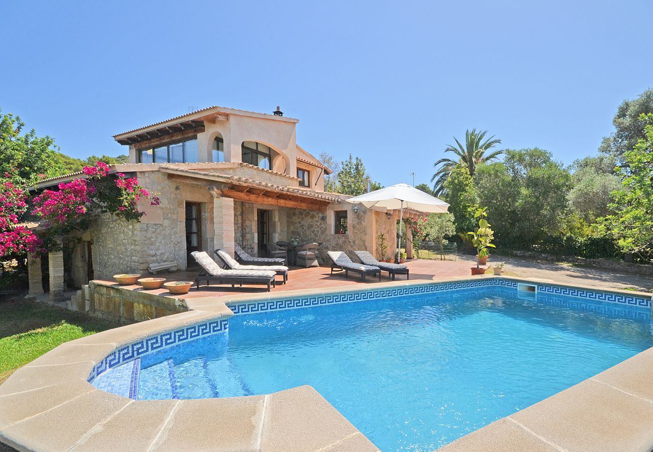 Außenansicht von Can Singa, Landhaus mit Pool in Alcúdia, Mallorca