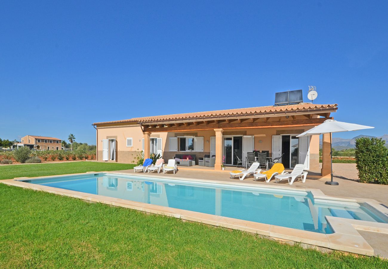 View of the pool at Sion, country house in Binissalem