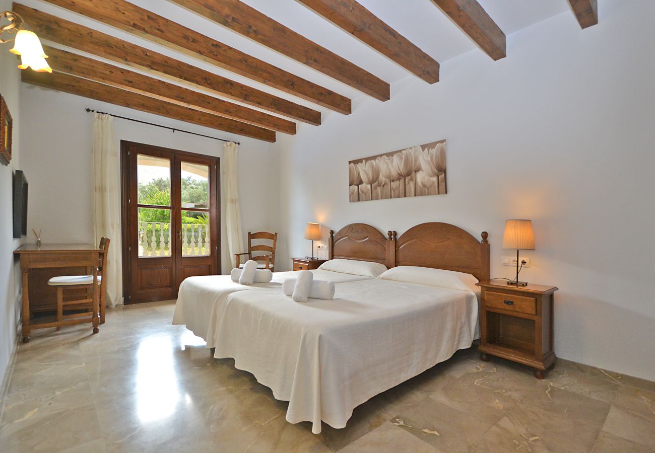Cottage in Petra - Pleta