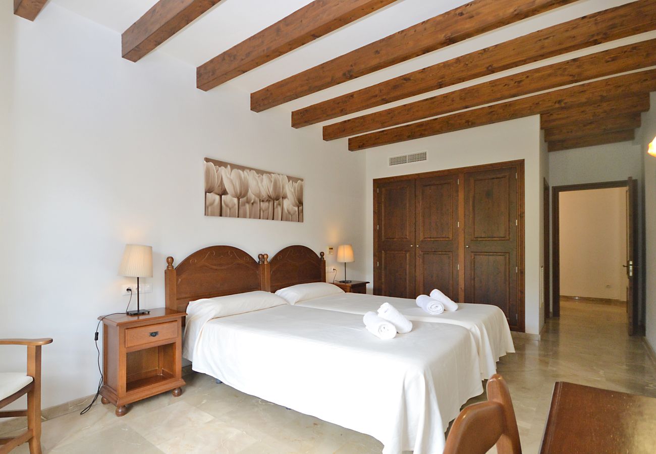 Cottage in Petra - Pleta