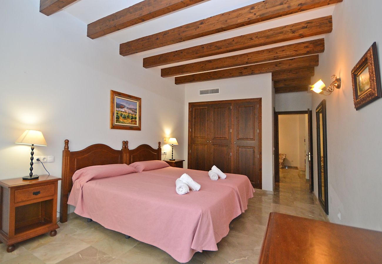 Cottage in Petra - Pleta
