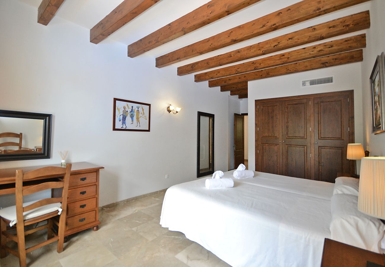 Cottage in Petra - Pleta
